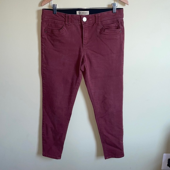 Democracy Women's Skinny Jeans in Burgundy - Picture 1 of 7